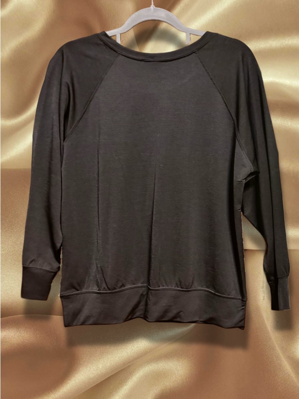Nally & Millie NWT Geometric Raglan Top - Black, Orange, Brown & Cream sz Large - Picture 2 of 6